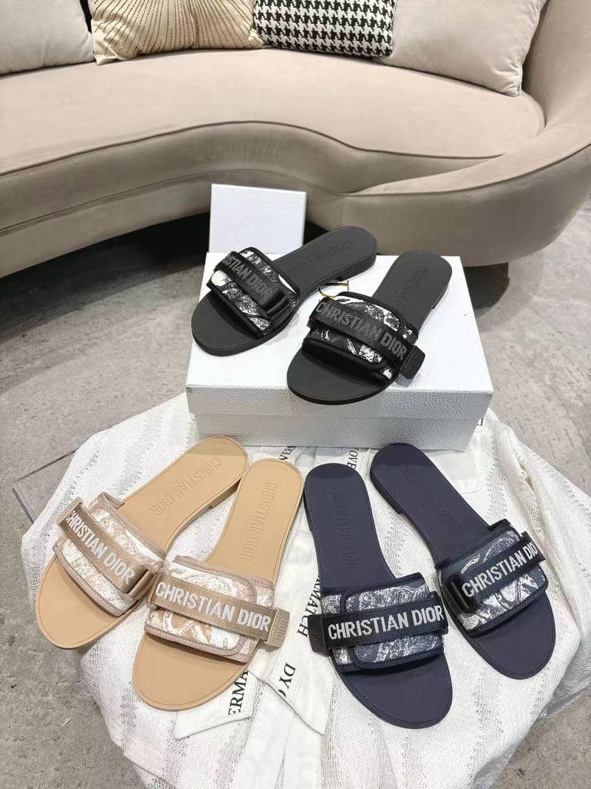 Dior Velcro slippers3